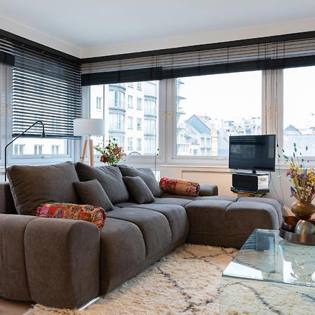 Modern Luxury Apartment With Free Parking Space In The City Center, Close To The Beach Oostende Bagian luar foto